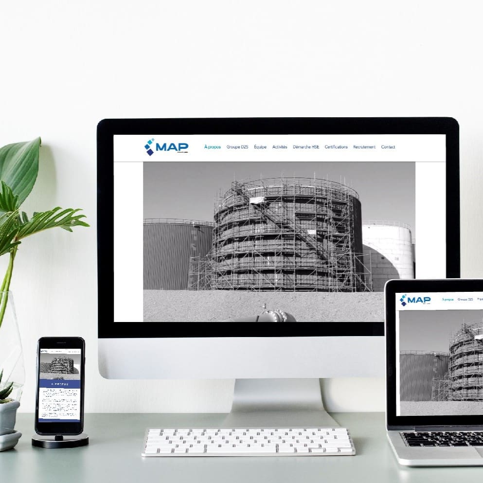 Affichage du site internet de MAP sur ordinateur, tablette et smartphone.