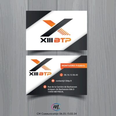 Carte de visite professionnelle de l’entreprise XIII BTP avec un design noir, blanc et orange, incluant logo, coordonnées et nom du dirigeant.