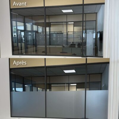 Comparatif avant/après de vitrages de bureau, avec et sans film dépoli.